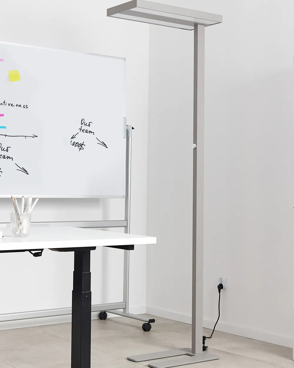 Cheap Beliani Led-Lattiavalaisin Alumiini Hopea Taurus